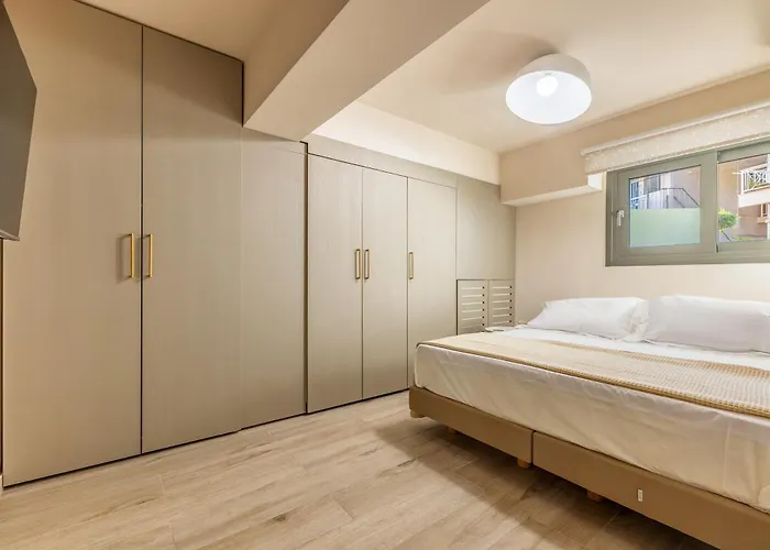 Azure Sofia - Grounded Apartament *